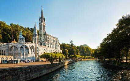 PILGRIMAGES TO FRANCE