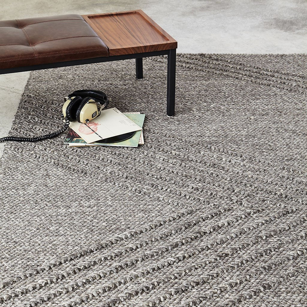Gus Modern, Avro Rug