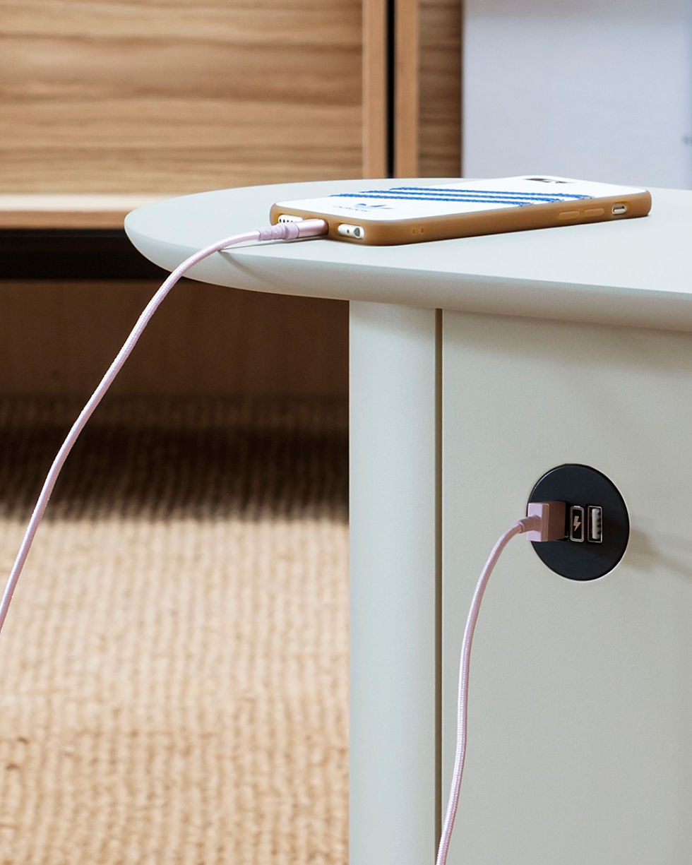 Thumbnail: Miniforms, Bobino Table with USB