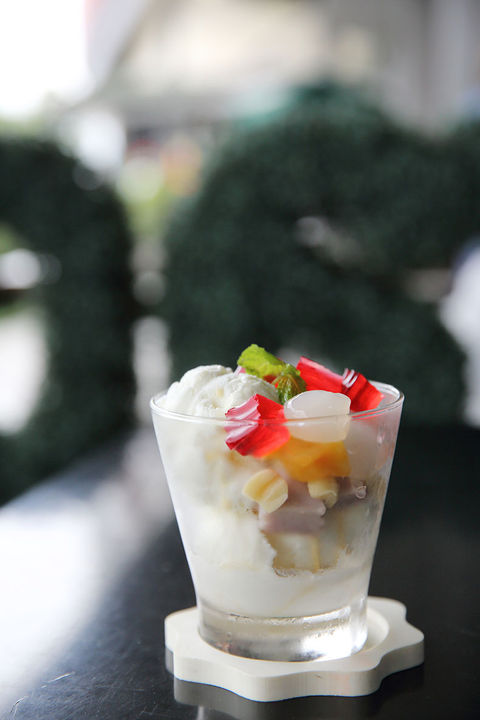 coconut-ice-cream-thai-style.jpg