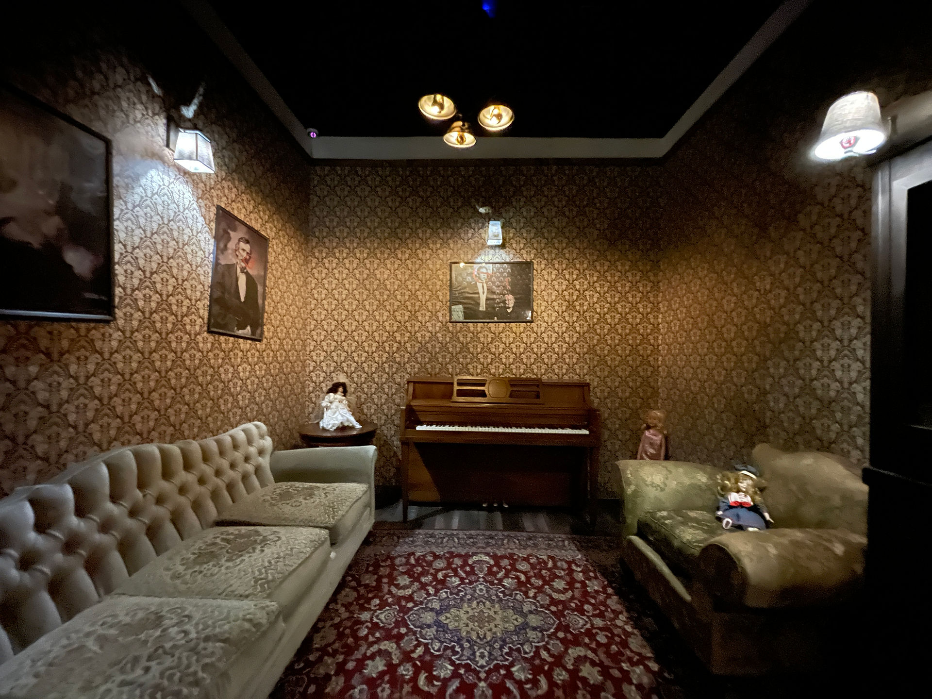 GAME OVER Escape Rooms (Tampa East) - "Haunted Mansion"