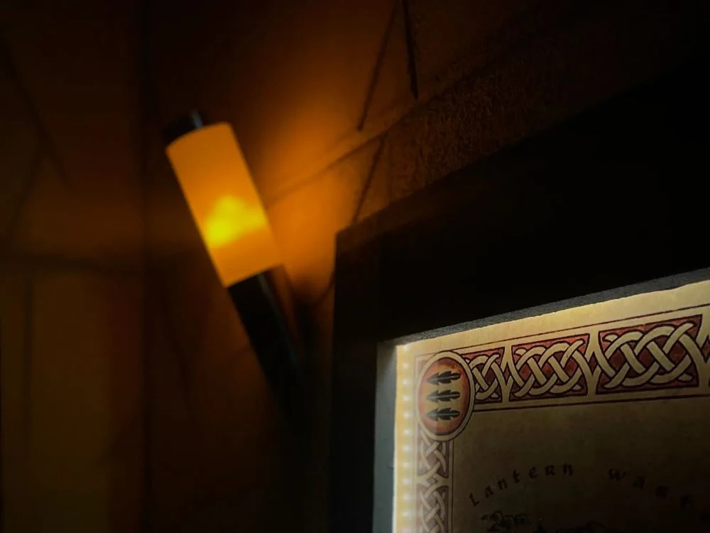 Świat Zagadek - "Old Wardrobe"