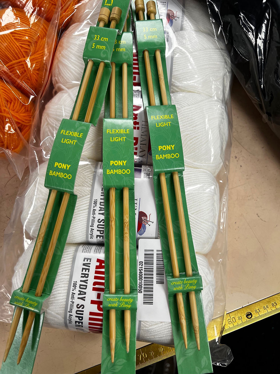 Pony Bamboo Knobbed Needles – 33cm 5mm