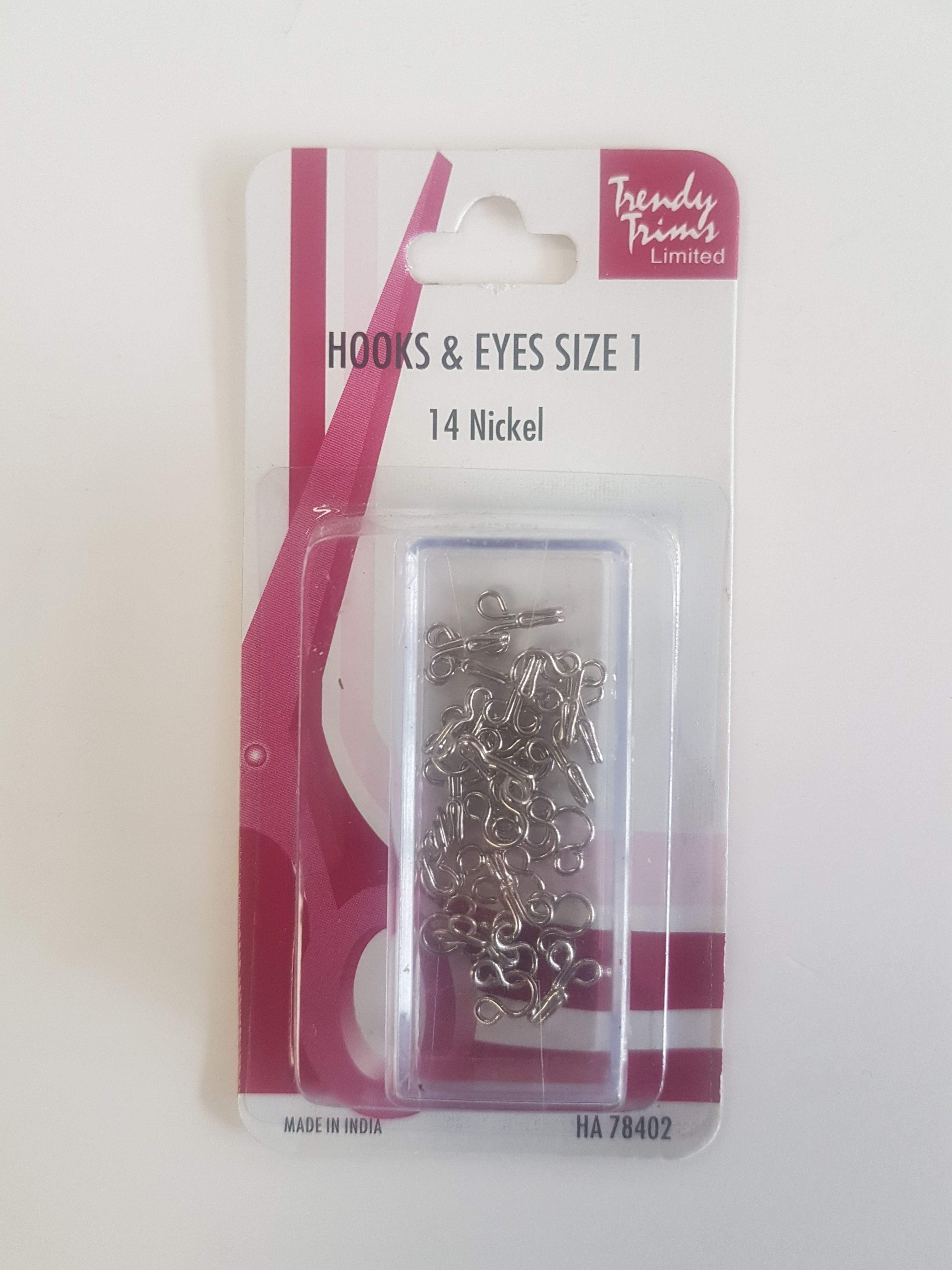 Hooks & Eyes Size 1