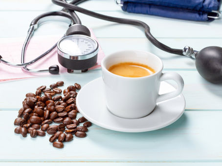 ¿Puedo tomar café si mi presión arterial es alta?