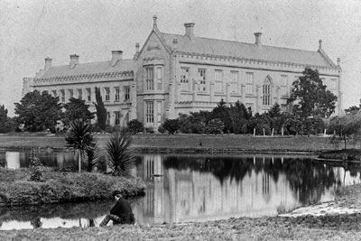 1880-Melboune uni.jpeg