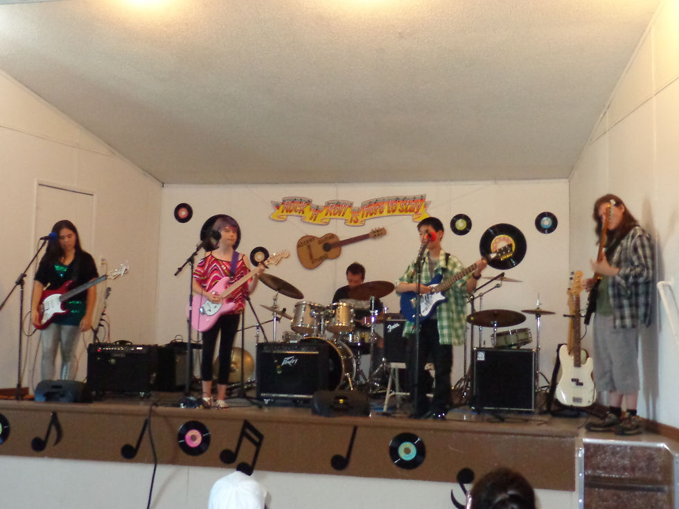 2014 Accent Guitar Summer Recital (51)