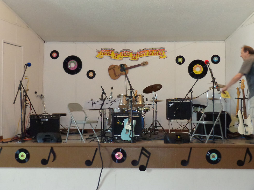2014 Accent Guitar Summer Recital (8)