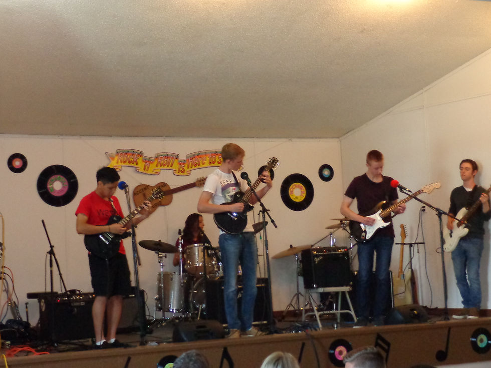 2014 Accent Guitar Summer Recital (31)