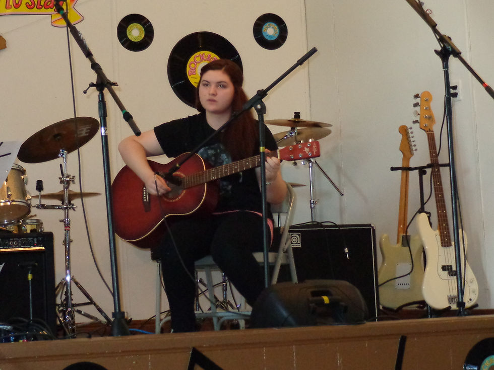 2014 Accent Guitar Summer Recital (16)