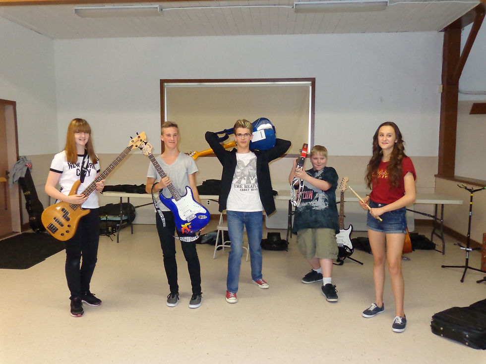 2014 Accent Guitar Summer Recital (42)