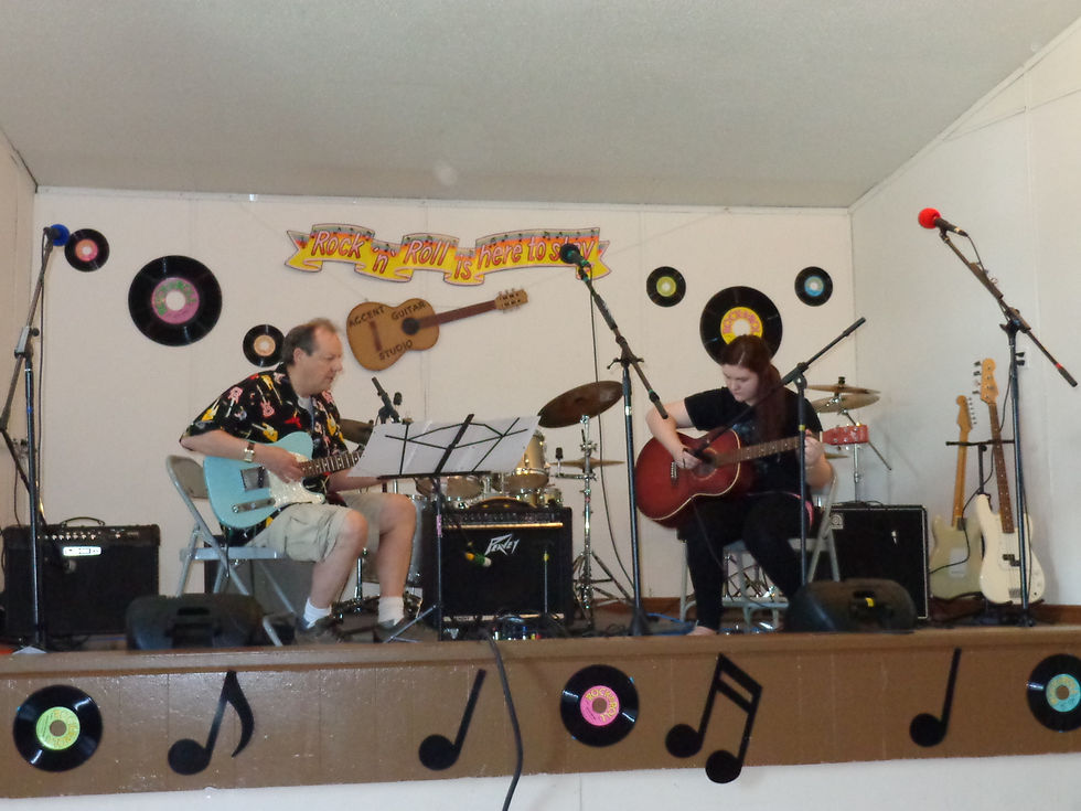 2014 Accent Guitar Summer Recital (15)