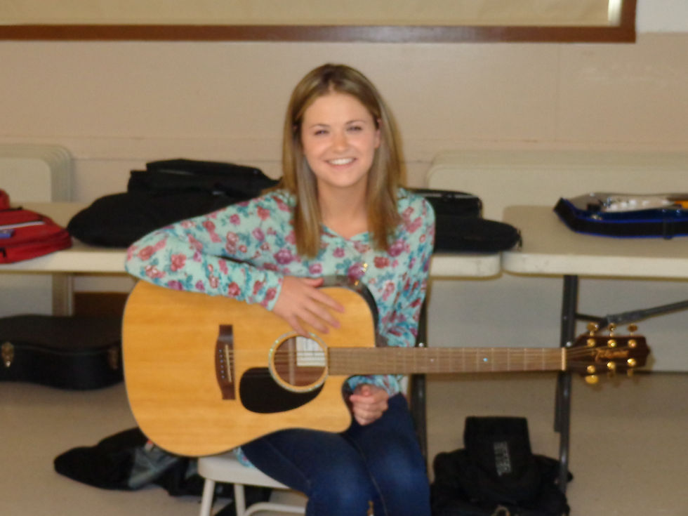2014 Accent Guitar Summer Recital (25)