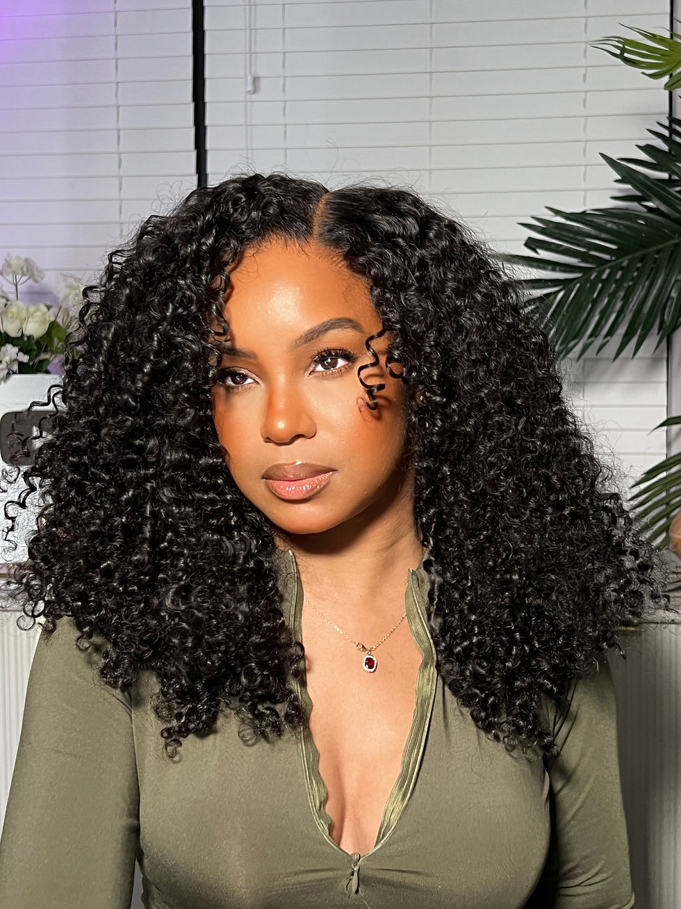 ISEE 20" M-Cap Wear Go Kinky Curly 9x6 Pre Bleached Pre-Cut Lace Wig