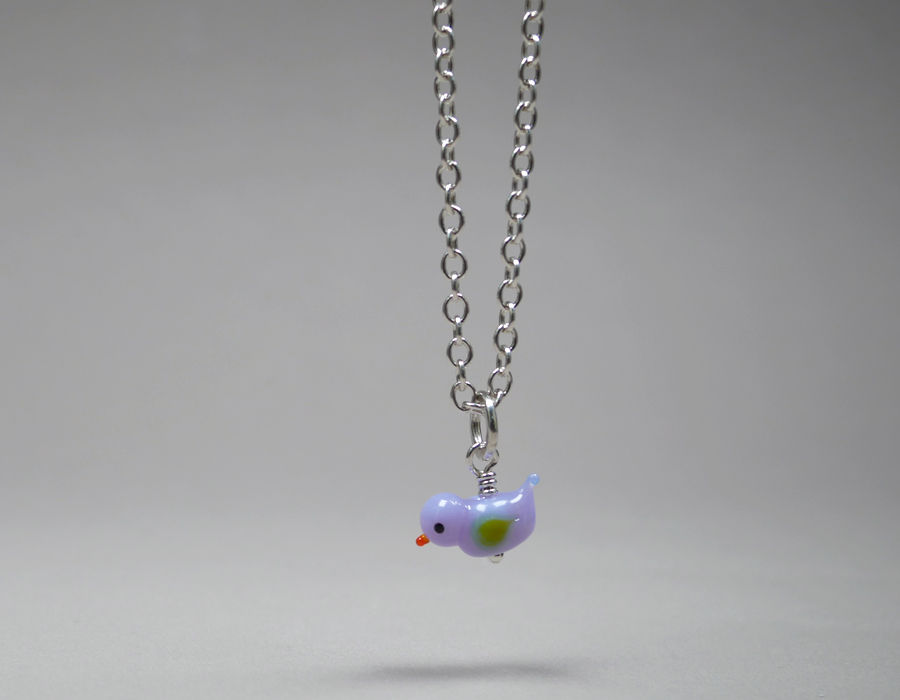 Miniaturbild: Vogel an Silbkerkette, Schmuck