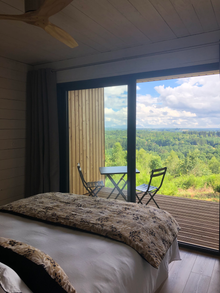 Le Lodge_vue du lit