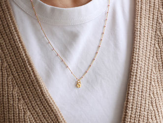 冬ニットに合わせたいEnamel Copenhagenのアクセサリー