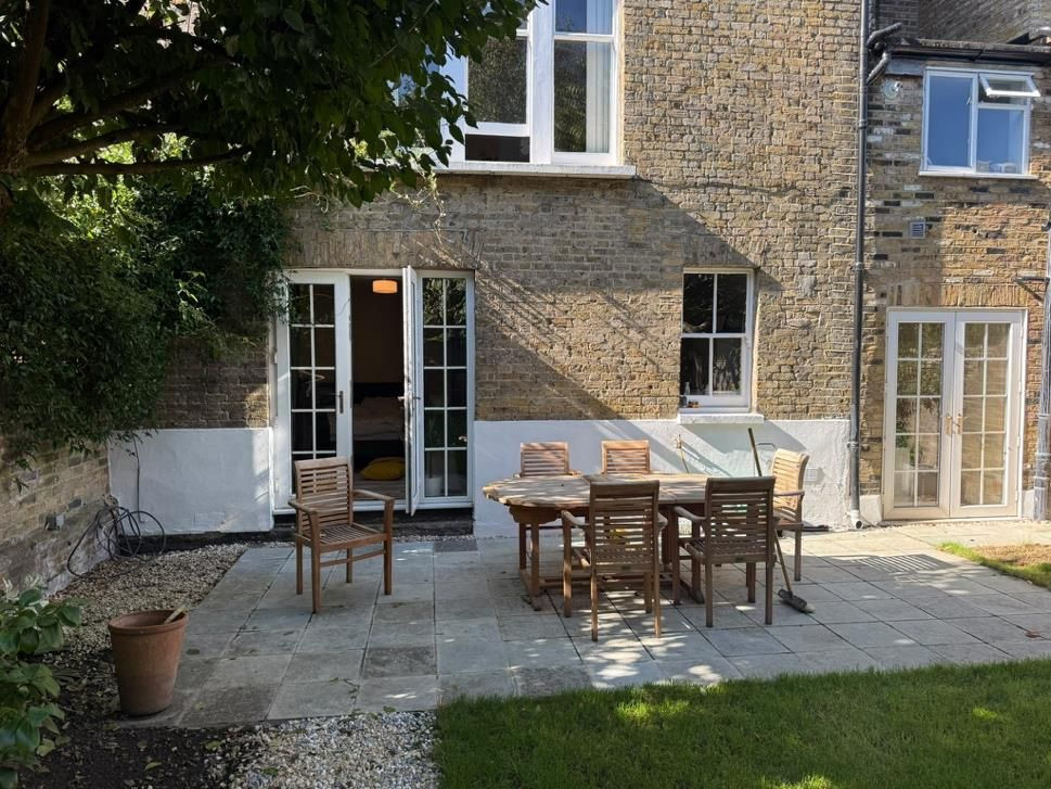 00-today-01-dining-terrace.jpg