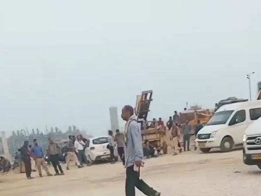 Dena petrochemical workers strike on 11 September 2022.