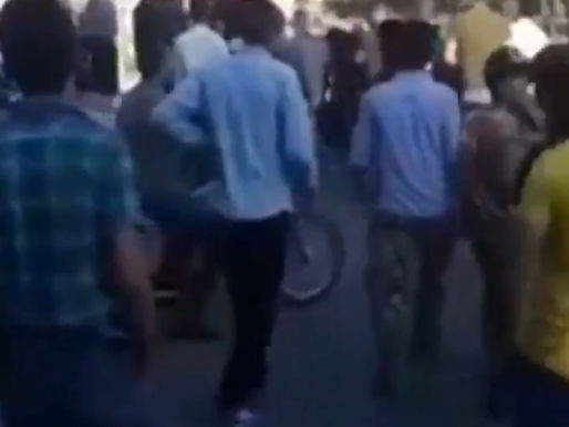 Protesters of Yazdanshahr, Isfahan