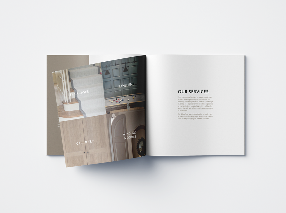 Free_Square_Brochure_Mockup_12