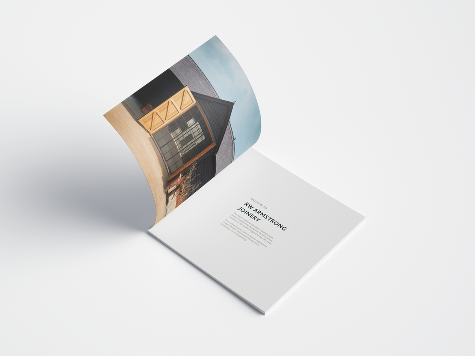 Free_Square_Brochure_Mockup_06