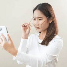Digital Eye Strain: A Growing Problem in the Smartphone Era