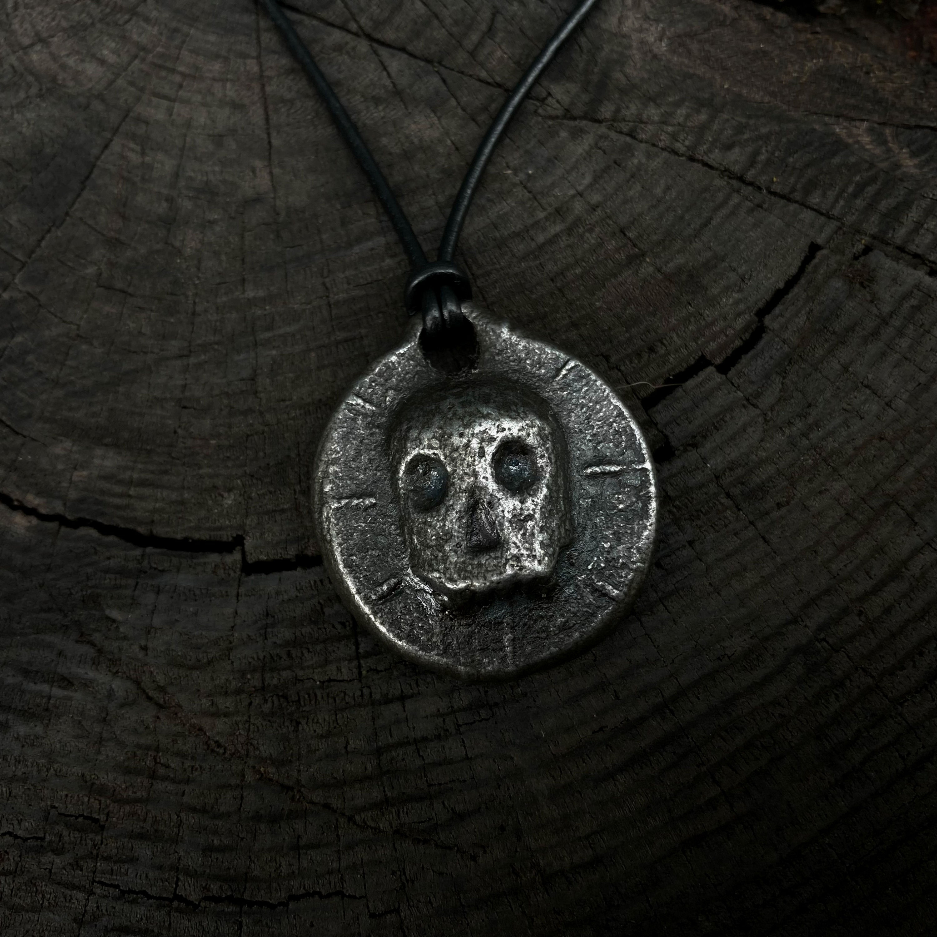 Skull Pendant necklace