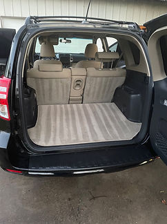 CLEAN INTERIOR HONDA RAV4.JPEG