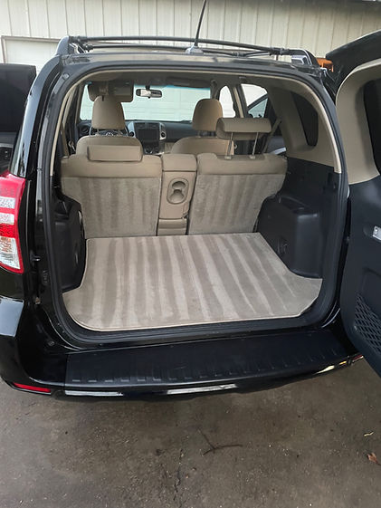 CLEAN INTERIOR HONDA RAV4.JPEG