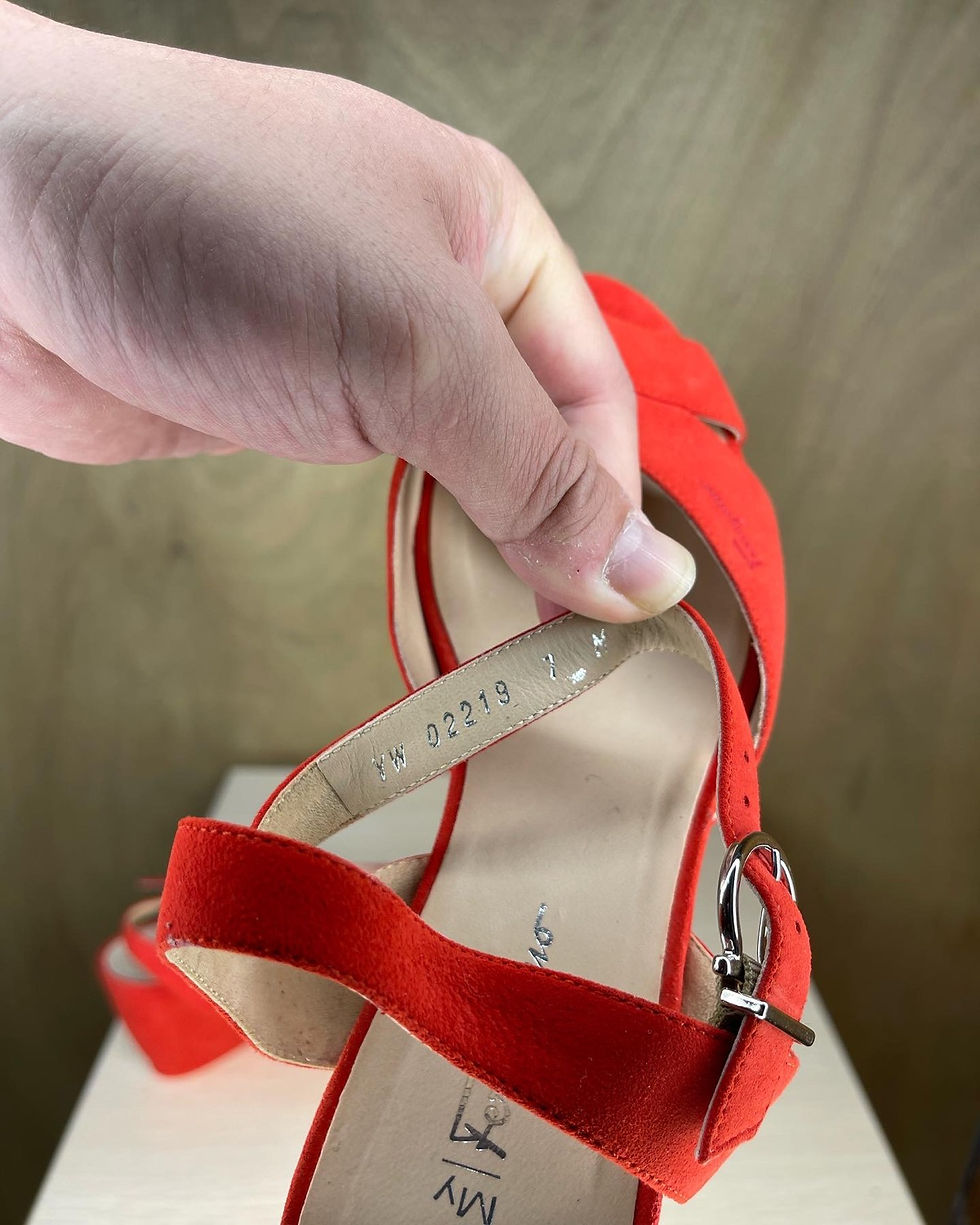 縮圖：Ferragamo 