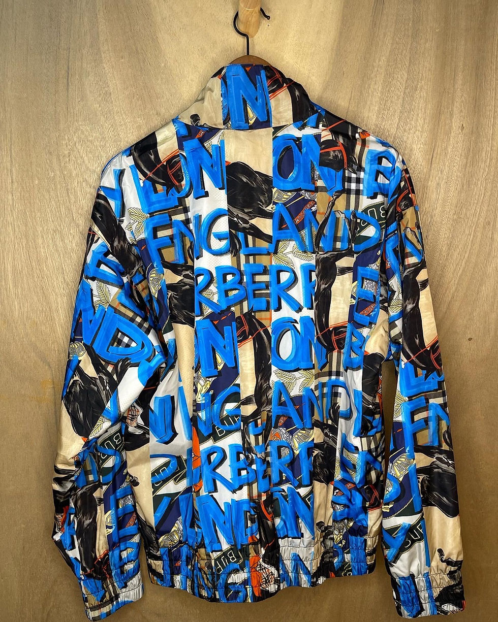 縮圖：Burberry 