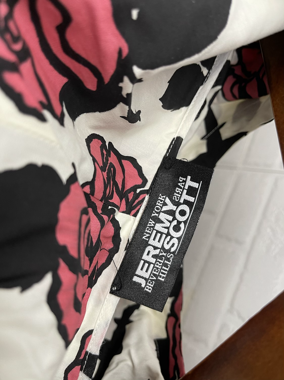 縮圖：Jeremy Scott 