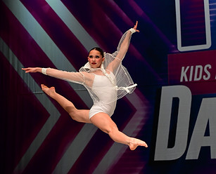Act340_InTheKitchen_SpotlightDanceCompany_Img398238.jpg
