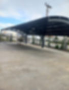 Siyah çelik konstrüksiyonlu otopark polikarbon levha sistemi