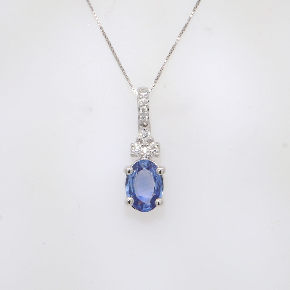 Blue sapphire oval pendant necklace diamond accents gold chain fine jewelry gemstone necklace