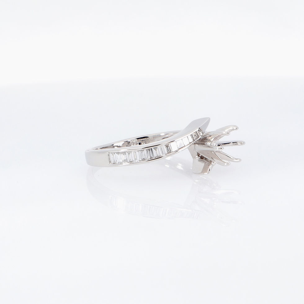 Thumbnail: Luxury asymmetrical solitaire ring with baguette and round diamonds