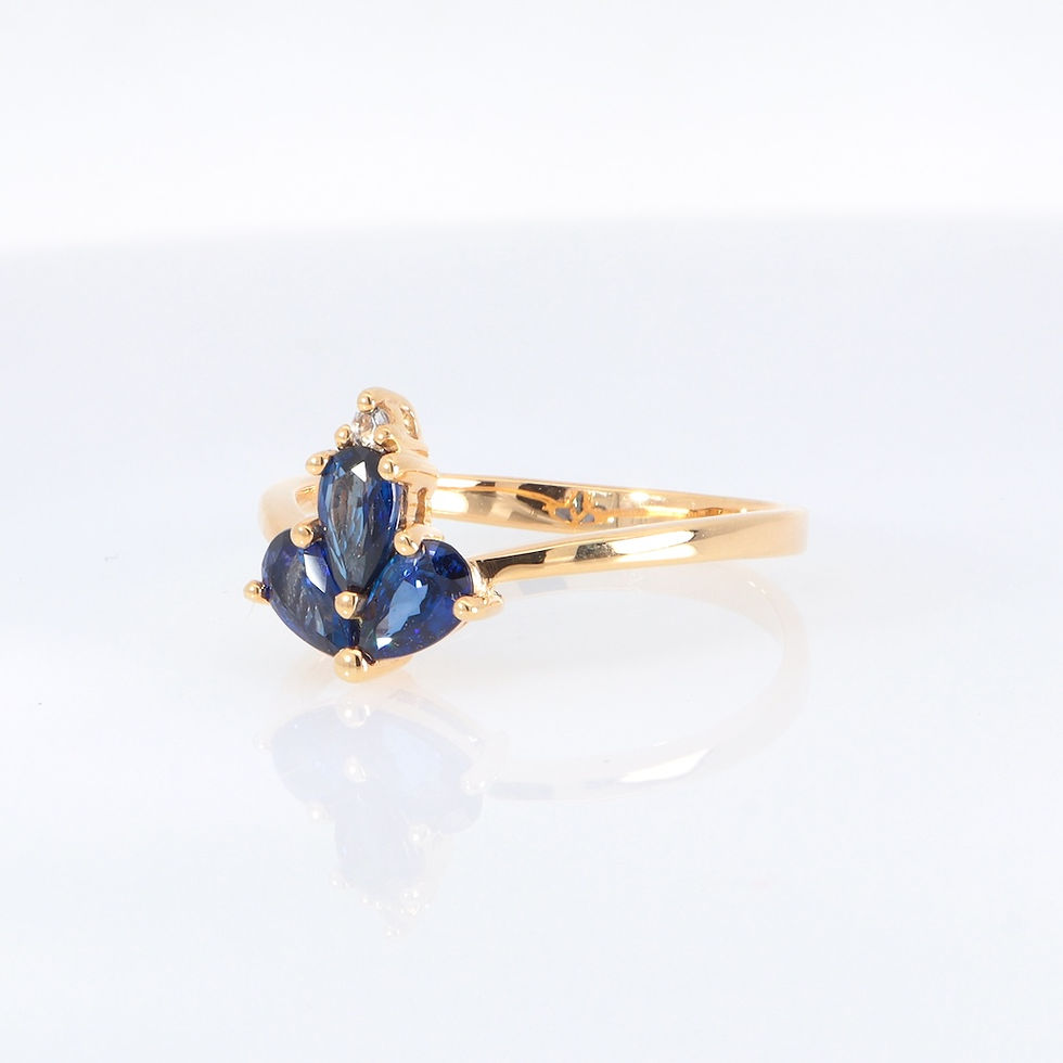 Thumbnail: Romantic heart-shaped sapphire ring in gold with diamonds - custom fine jewelry by SVS Jewelry Bangkok