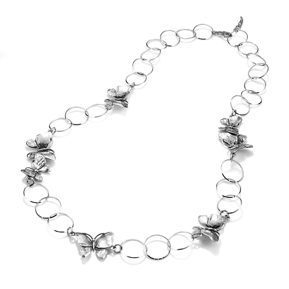 Collana CAESAR: elegante collana d'argento con ciondoli