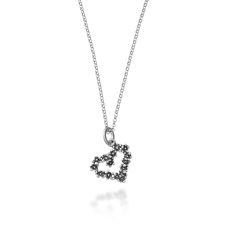 Collana cuore in argento, dettagli neri