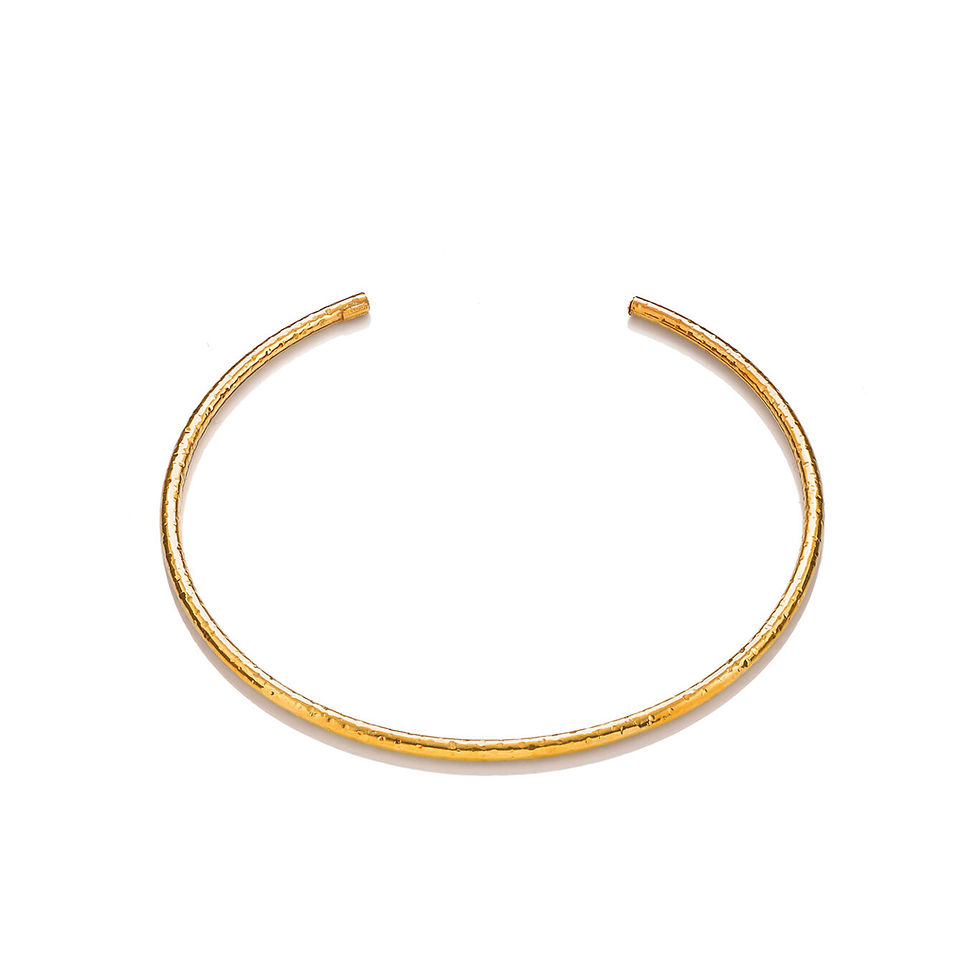 Braccialetto oro sottile, elegante e minimalista.