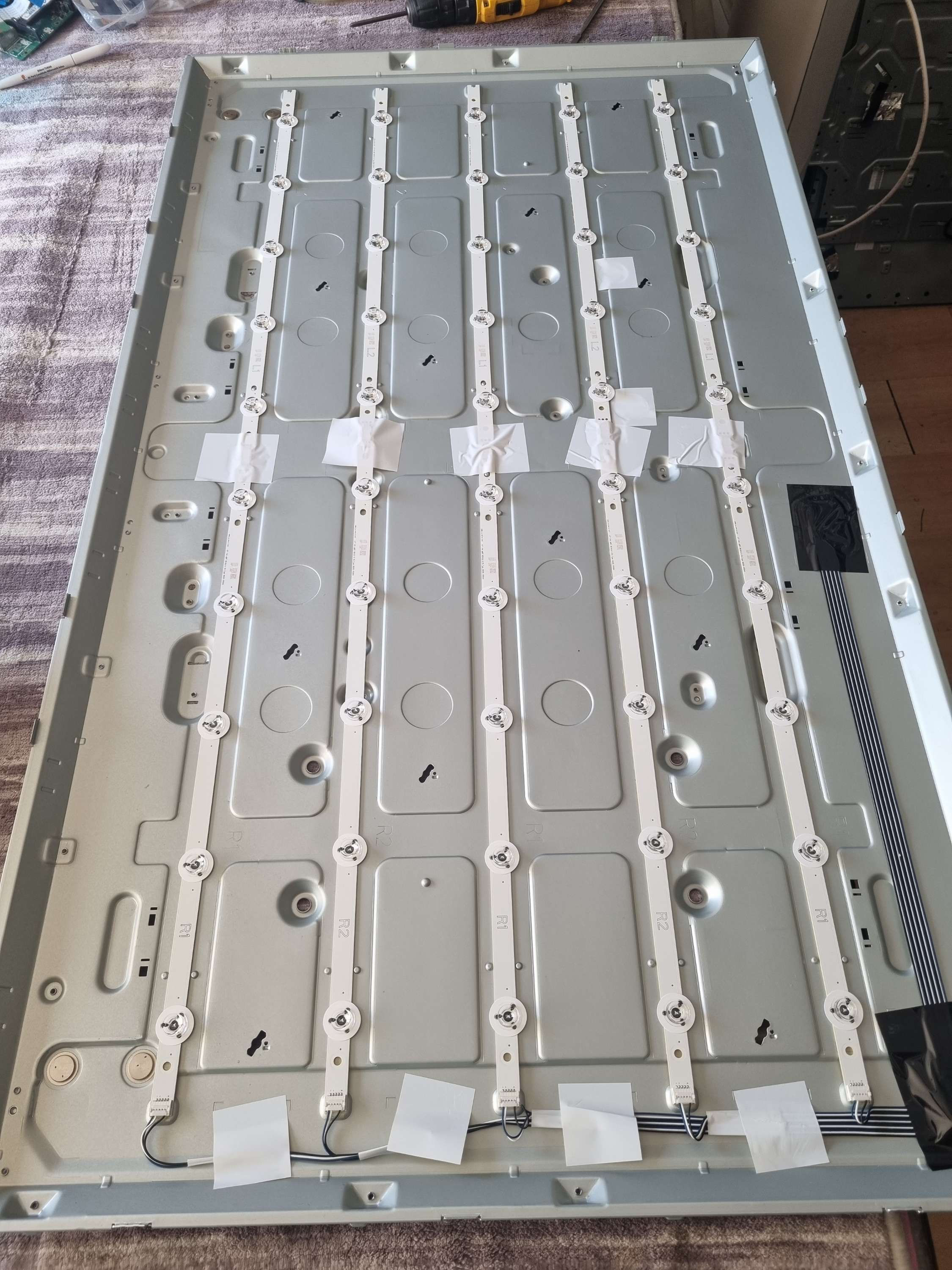 6920L-0504A, 6920L-0505A, 6920L-0506A, 6920L-0507A, 47" V14 sDRT REV0.8 6 R1-Typ