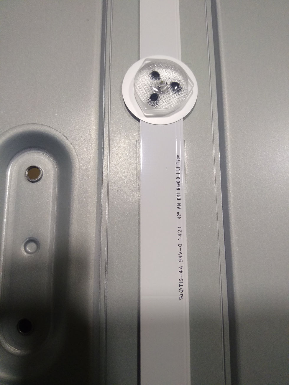 Küçük resim: 42 V14 DRT REV0.0 1 L1-TYPE, 42 V14 DRT REV0.0 1 L2-TYPE, 42 V14 DRT REV0.0 1 R1