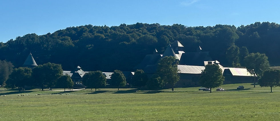 This picture of "The Barn" doesn't do it justice!!