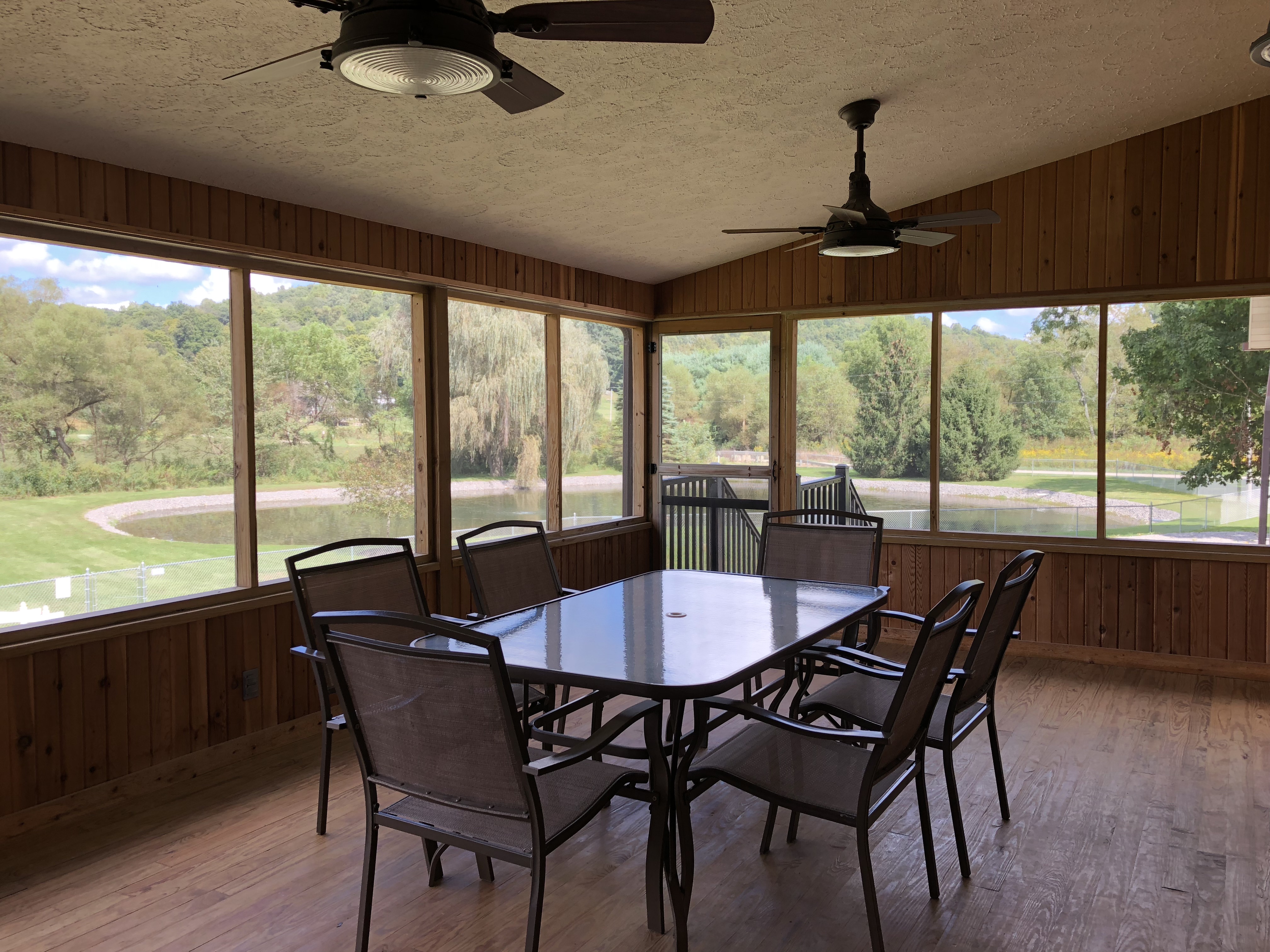 Screened-in porch