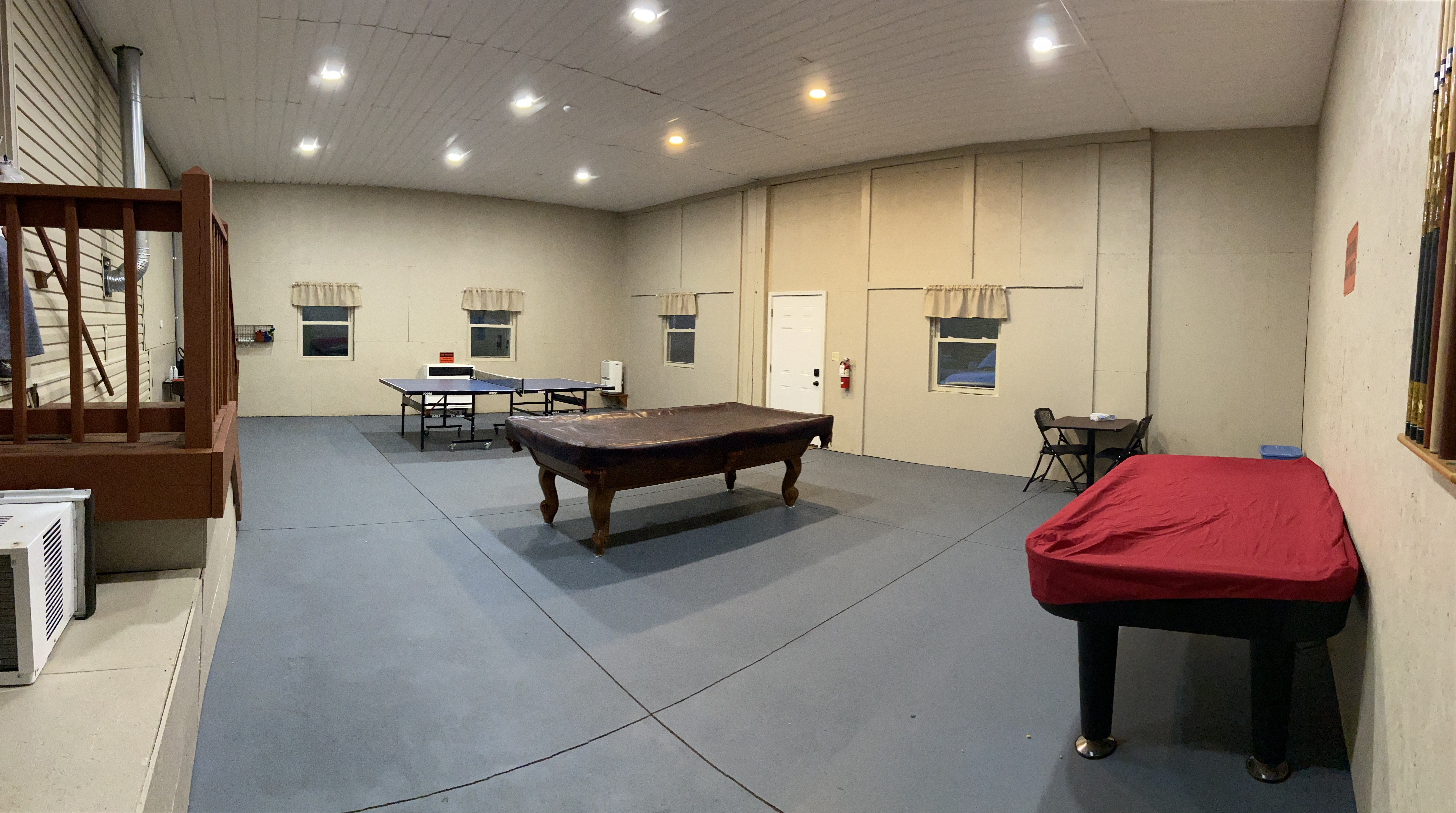 Rec room in house