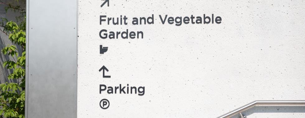 obama center signage to the garden and parking
