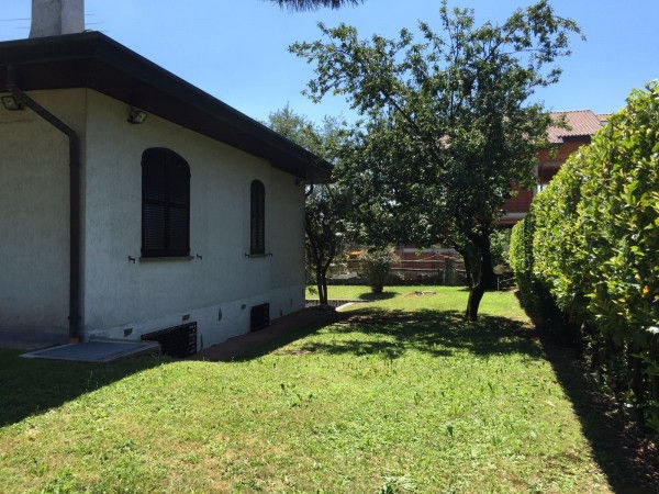 Miniatura: Villa via Trieste, Induno Olona