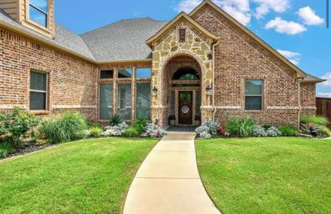Custom Home Exteriors