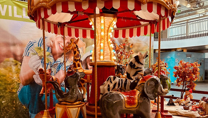 Nostalgie-Karussell mieten – verschiedene Karussells für Events & Indoor-Einsatz